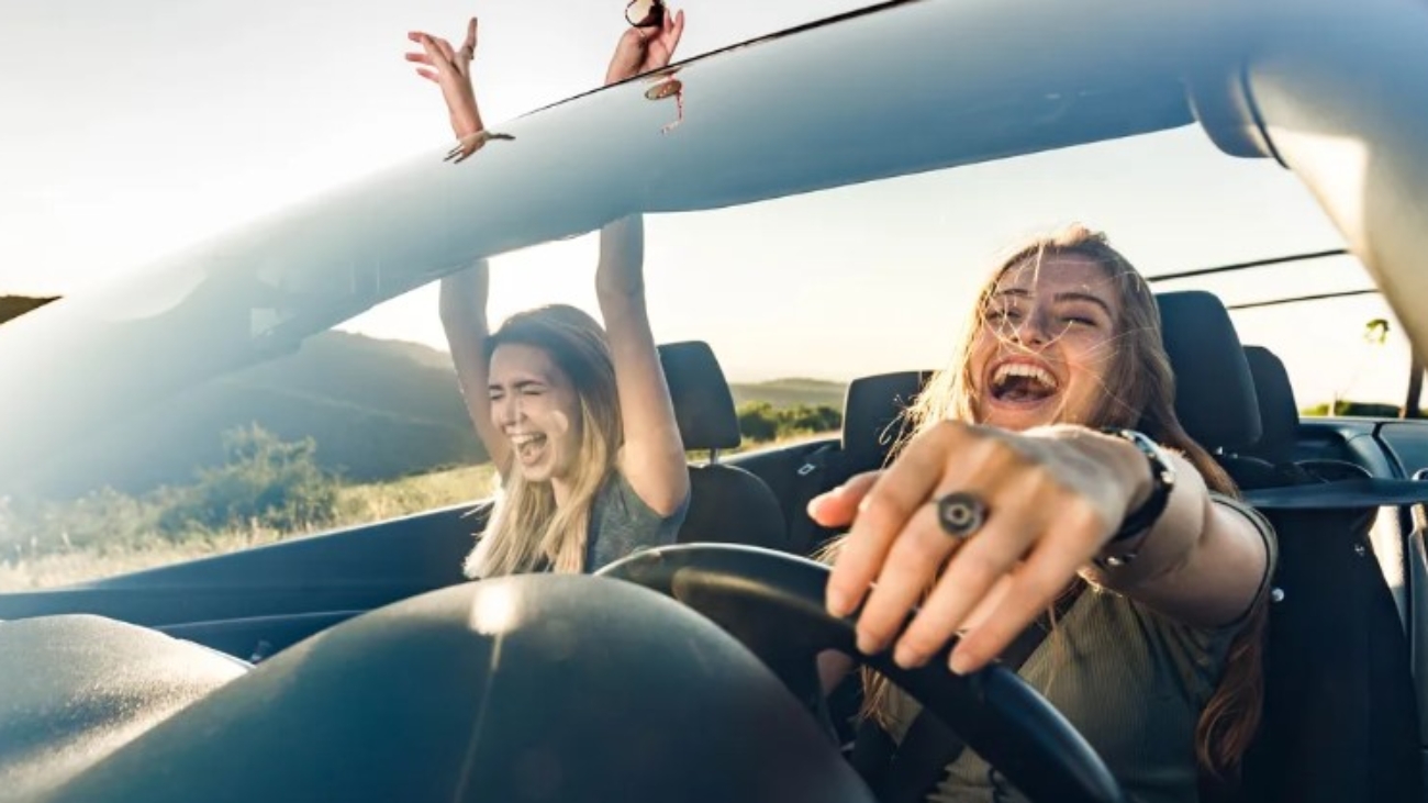 Para-viajar-seguro-debes-revisar-el-coche-antes-de-salir