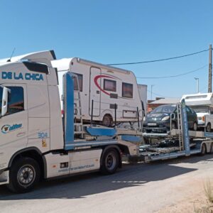 VOLVO FH 500 299 CARGADO CON CARAVANAS